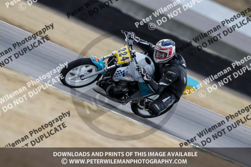 Rockingham no limits trackday;enduro digital images;event digital images;eventdigitalimages;no limits trackdays;peter wileman photography;racing digital images;rockingham raceway northamptonshire;rockingham trackday photographs;trackday digital images;trackday photos