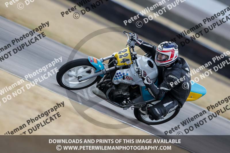 Rockingham no limits trackday;enduro digital images;event digital images;eventdigitalimages;no limits trackdays;peter wileman photography;racing digital images;rockingham raceway northamptonshire;rockingham trackday photographs;trackday digital images;trackday photos