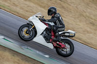 Rockingham-no-limits-trackday;enduro-digital-images;event-digital-images;eventdigitalimages;no-limits-trackdays;peter-wileman-photography;racing-digital-images;rockingham-raceway-northamptonshire;rockingham-trackday-photographs;trackday-digital-images;trackday-photos