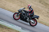 Rockingham-no-limits-trackday;enduro-digital-images;event-digital-images;eventdigitalimages;no-limits-trackdays;peter-wileman-photography;racing-digital-images;rockingham-raceway-northamptonshire;rockingham-trackday-photographs;trackday-digital-images;trackday-photos
