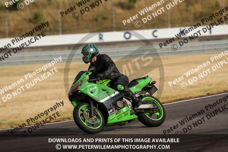 Rockingham no limits trackday;enduro digital images;event digital images;eventdigitalimages;no limits trackdays;peter wileman photography;racing digital images;rockingham raceway northamptonshire;rockingham trackday photographs;trackday digital images;trackday photos