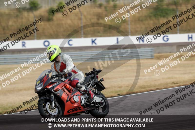 Rockingham no limits trackday;enduro digital images;event digital images;eventdigitalimages;no limits trackdays;peter wileman photography;racing digital images;rockingham raceway northamptonshire;rockingham trackday photographs;trackday digital images;trackday photos