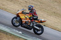 Rockingham-no-limits-trackday;enduro-digital-images;event-digital-images;eventdigitalimages;no-limits-trackdays;peter-wileman-photography;racing-digital-images;rockingham-raceway-northamptonshire;rockingham-trackday-photographs;trackday-digital-images;trackday-photos