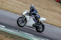 Rockingham-no-limits-trackday;enduro-digital-images;event-digital-images;eventdigitalimages;no-limits-trackdays;peter-wileman-photography;racing-digital-images;rockingham-raceway-northamptonshire;rockingham-trackday-photographs;trackday-digital-images;trackday-photos