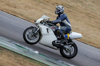 Rockingham-no-limits-trackday;enduro-digital-images;event-digital-images;eventdigitalimages;no-limits-trackdays;peter-wileman-photography;racing-digital-images;rockingham-raceway-northamptonshire;rockingham-trackday-photographs;trackday-digital-images;trackday-photos