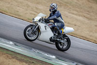 Rockingham-no-limits-trackday;enduro-digital-images;event-digital-images;eventdigitalimages;no-limits-trackdays;peter-wileman-photography;racing-digital-images;rockingham-raceway-northamptonshire;rockingham-trackday-photographs;trackday-digital-images;trackday-photos