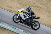 Rockingham-no-limits-trackday;enduro-digital-images;event-digital-images;eventdigitalimages;no-limits-trackdays;peter-wileman-photography;racing-digital-images;rockingham-raceway-northamptonshire;rockingham-trackday-photographs;trackday-digital-images;trackday-photos