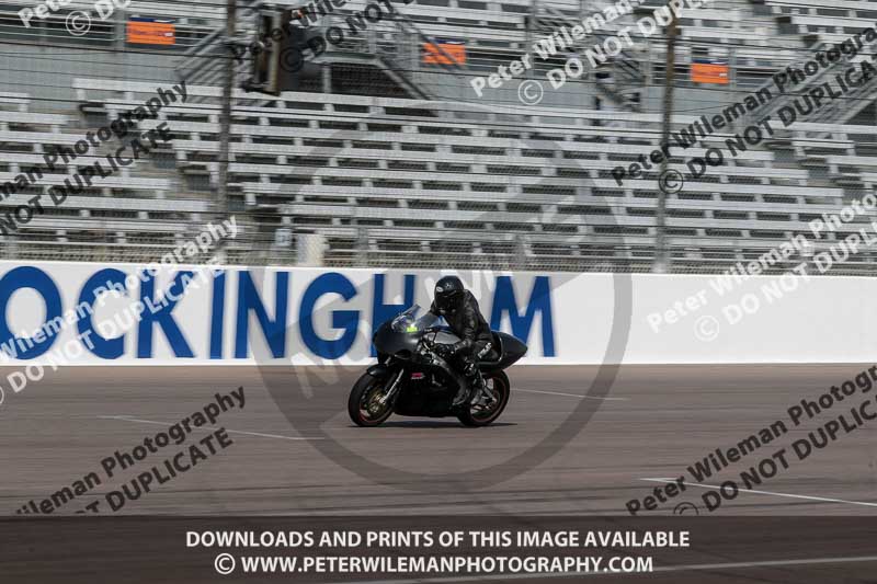 Rockingham no limits trackday;enduro digital images;event digital images;eventdigitalimages;no limits trackdays;peter wileman photography;racing digital images;rockingham raceway northamptonshire;rockingham trackday photographs;trackday digital images;trackday photos