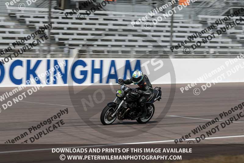 Rockingham no limits trackday;enduro digital images;event digital images;eventdigitalimages;no limits trackdays;peter wileman photography;racing digital images;rockingham raceway northamptonshire;rockingham trackday photographs;trackday digital images;trackday photos
