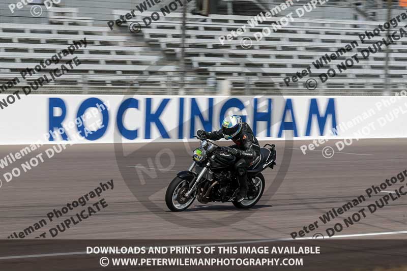 Rockingham no limits trackday;enduro digital images;event digital images;eventdigitalimages;no limits trackdays;peter wileman photography;racing digital images;rockingham raceway northamptonshire;rockingham trackday photographs;trackday digital images;trackday photos