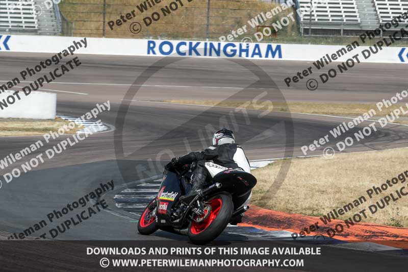 Rockingham no limits trackday;enduro digital images;event digital images;eventdigitalimages;no limits trackdays;peter wileman photography;racing digital images;rockingham raceway northamptonshire;rockingham trackday photographs;trackday digital images;trackday photos