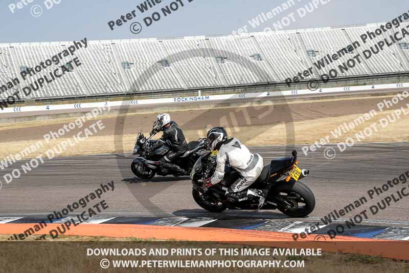 Rockingham no limits trackday;enduro digital images;event digital images;eventdigitalimages;no limits trackdays;peter wileman photography;racing digital images;rockingham raceway northamptonshire;rockingham trackday photographs;trackday digital images;trackday photos