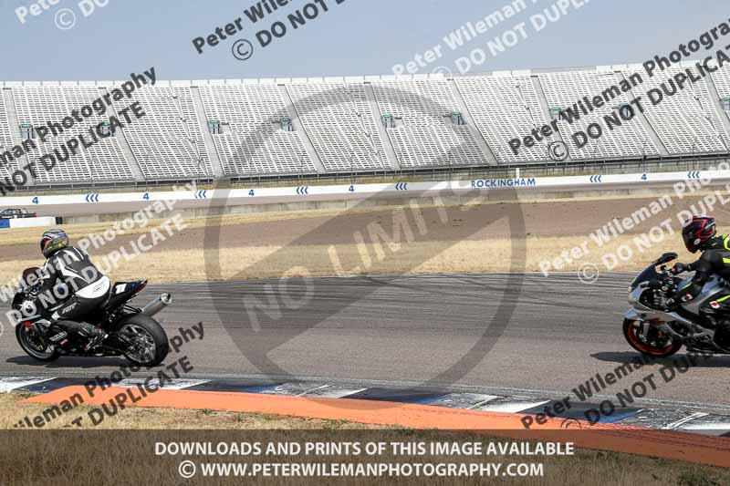 Rockingham no limits trackday;enduro digital images;event digital images;eventdigitalimages;no limits trackdays;peter wileman photography;racing digital images;rockingham raceway northamptonshire;rockingham trackday photographs;trackday digital images;trackday photos