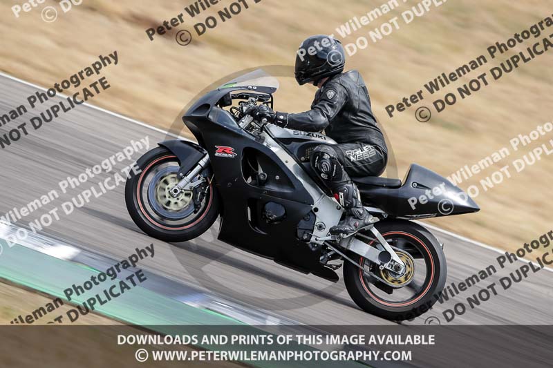 Rockingham no limits trackday;enduro digital images;event digital images;eventdigitalimages;no limits trackdays;peter wileman photography;racing digital images;rockingham raceway northamptonshire;rockingham trackday photographs;trackday digital images;trackday photos