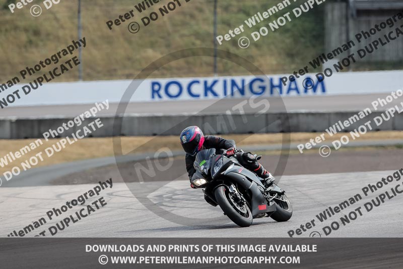 Rockingham no limits trackday;enduro digital images;event digital images;eventdigitalimages;no limits trackdays;peter wileman photography;racing digital images;rockingham raceway northamptonshire;rockingham trackday photographs;trackday digital images;trackday photos