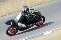 Rockingham-no-limits-trackday;enduro-digital-images;event-digital-images;eventdigitalimages;no-limits-trackdays;peter-wileman-photography;racing-digital-images;rockingham-raceway-northamptonshire;rockingham-trackday-photographs;trackday-digital-images;trackday-photos