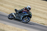 Rockingham-no-limits-trackday;enduro-digital-images;event-digital-images;eventdigitalimages;no-limits-trackdays;peter-wileman-photography;racing-digital-images;rockingham-raceway-northamptonshire;rockingham-trackday-photographs;trackday-digital-images;trackday-photos
