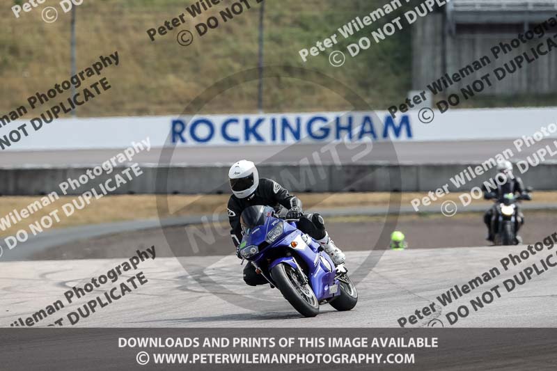 Rockingham no limits trackday;enduro digital images;event digital images;eventdigitalimages;no limits trackdays;peter wileman photography;racing digital images;rockingham raceway northamptonshire;rockingham trackday photographs;trackday digital images;trackday photos