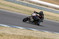 Rockingham-no-limits-trackday;enduro-digital-images;event-digital-images;eventdigitalimages;no-limits-trackdays;peter-wileman-photography;racing-digital-images;rockingham-raceway-northamptonshire;rockingham-trackday-photographs;trackday-digital-images;trackday-photos