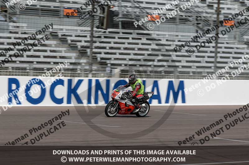 Rockingham no limits trackday;enduro digital images;event digital images;eventdigitalimages;no limits trackdays;peter wileman photography;racing digital images;rockingham raceway northamptonshire;rockingham trackday photographs;trackday digital images;trackday photos