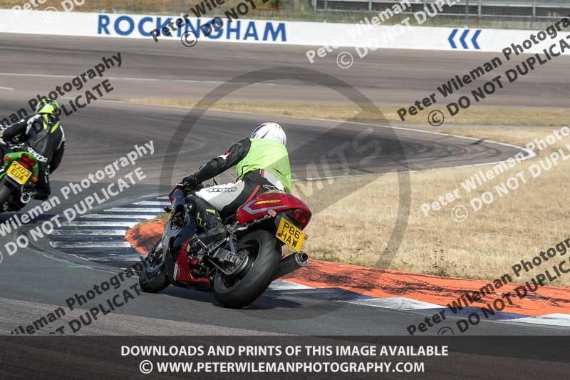 Rockingham no limits trackday;enduro digital images;event digital images;eventdigitalimages;no limits trackdays;peter wileman photography;racing digital images;rockingham raceway northamptonshire;rockingham trackday photographs;trackday digital images;trackday photos