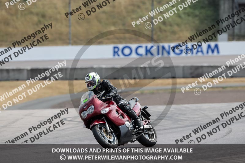 Rockingham no limits trackday;enduro digital images;event digital images;eventdigitalimages;no limits trackdays;peter wileman photography;racing digital images;rockingham raceway northamptonshire;rockingham trackday photographs;trackday digital images;trackday photos
