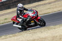 Rockingham-no-limits-trackday;enduro-digital-images;event-digital-images;eventdigitalimages;no-limits-trackdays;peter-wileman-photography;racing-digital-images;rockingham-raceway-northamptonshire;rockingham-trackday-photographs;trackday-digital-images;trackday-photos
