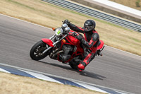 Rockingham-no-limits-trackday;enduro-digital-images;event-digital-images;eventdigitalimages;no-limits-trackdays;peter-wileman-photography;racing-digital-images;rockingham-raceway-northamptonshire;rockingham-trackday-photographs;trackday-digital-images;trackday-photos