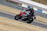 Rockingham-no-limits-trackday;enduro-digital-images;event-digital-images;eventdigitalimages;no-limits-trackdays;peter-wileman-photography;racing-digital-images;rockingham-raceway-northamptonshire;rockingham-trackday-photographs;trackday-digital-images;trackday-photos