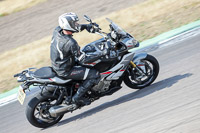 Rockingham-no-limits-trackday;enduro-digital-images;event-digital-images;eventdigitalimages;no-limits-trackdays;peter-wileman-photography;racing-digital-images;rockingham-raceway-northamptonshire;rockingham-trackday-photographs;trackday-digital-images;trackday-photos