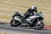 Rockingham-no-limits-trackday;enduro-digital-images;event-digital-images;eventdigitalimages;no-limits-trackdays;peter-wileman-photography;racing-digital-images;rockingham-raceway-northamptonshire;rockingham-trackday-photographs;trackday-digital-images;trackday-photos