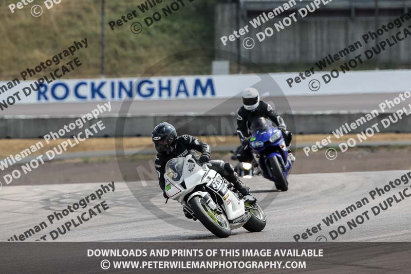 Rockingham no limits trackday;enduro digital images;event digital images;eventdigitalimages;no limits trackdays;peter wileman photography;racing digital images;rockingham raceway northamptonshire;rockingham trackday photographs;trackday digital images;trackday photos