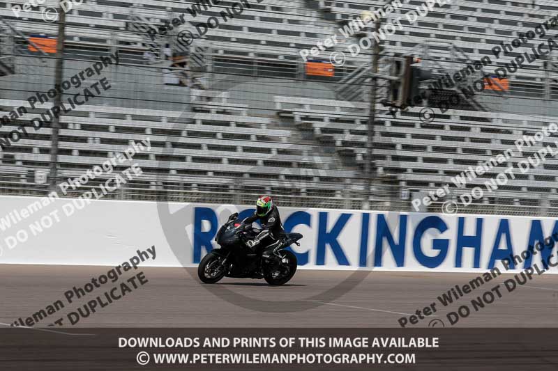 Rockingham no limits trackday;enduro digital images;event digital images;eventdigitalimages;no limits trackdays;peter wileman photography;racing digital images;rockingham raceway northamptonshire;rockingham trackday photographs;trackday digital images;trackday photos