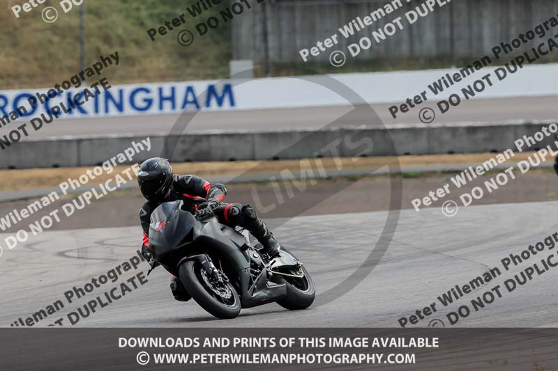 Rockingham no limits trackday;enduro digital images;event digital images;eventdigitalimages;no limits trackdays;peter wileman photography;racing digital images;rockingham raceway northamptonshire;rockingham trackday photographs;trackday digital images;trackday photos