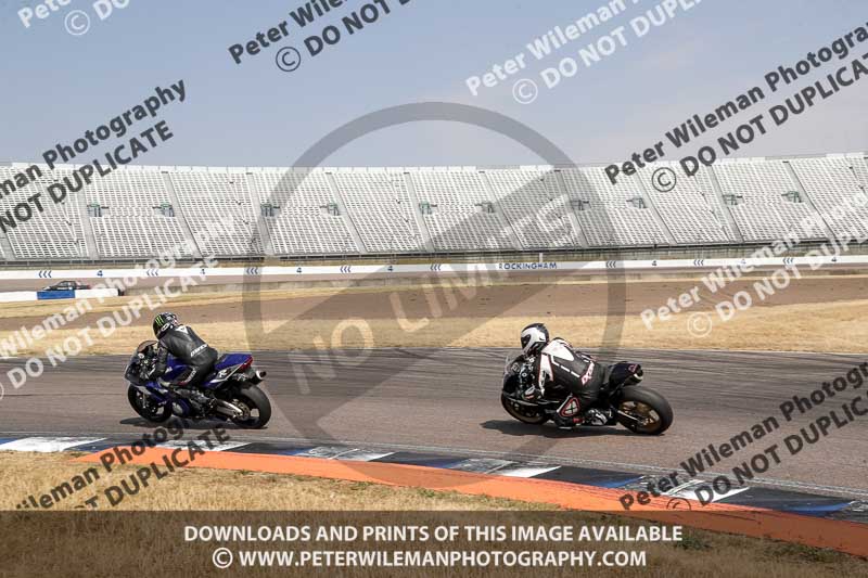 Rockingham no limits trackday;enduro digital images;event digital images;eventdigitalimages;no limits trackdays;peter wileman photography;racing digital images;rockingham raceway northamptonshire;rockingham trackday photographs;trackday digital images;trackday photos