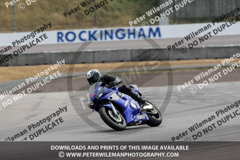 Rockingham no limits trackday;enduro digital images;event digital images;eventdigitalimages;no limits trackdays;peter wileman photography;racing digital images;rockingham raceway northamptonshire;rockingham trackday photographs;trackday digital images;trackday photos
