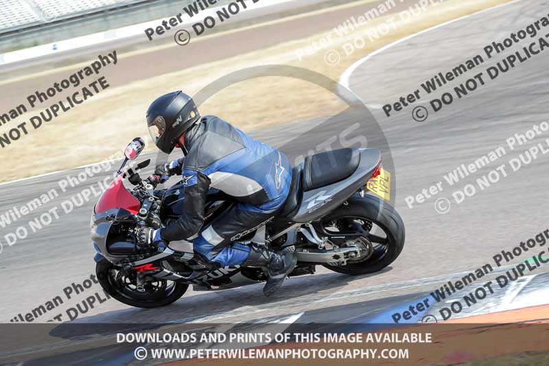 Rockingham no limits trackday;enduro digital images;event digital images;eventdigitalimages;no limits trackdays;peter wileman photography;racing digital images;rockingham raceway northamptonshire;rockingham trackday photographs;trackday digital images;trackday photos