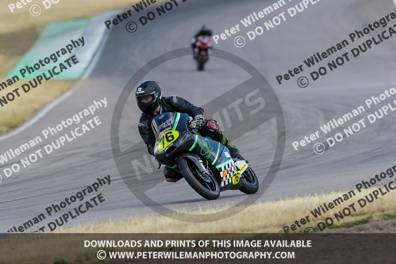 Rockingham no limits trackday;enduro digital images;event digital images;eventdigitalimages;no limits trackdays;peter wileman photography;racing digital images;rockingham raceway northamptonshire;rockingham trackday photographs;trackday digital images;trackday photos