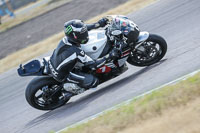 Rockingham-no-limits-trackday;enduro-digital-images;event-digital-images;eventdigitalimages;no-limits-trackdays;peter-wileman-photography;racing-digital-images;rockingham-raceway-northamptonshire;rockingham-trackday-photographs;trackday-digital-images;trackday-photos