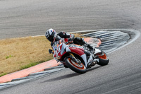 Rockingham-no-limits-trackday;enduro-digital-images;event-digital-images;eventdigitalimages;no-limits-trackdays;peter-wileman-photography;racing-digital-images;rockingham-raceway-northamptonshire;rockingham-trackday-photographs;trackday-digital-images;trackday-photos