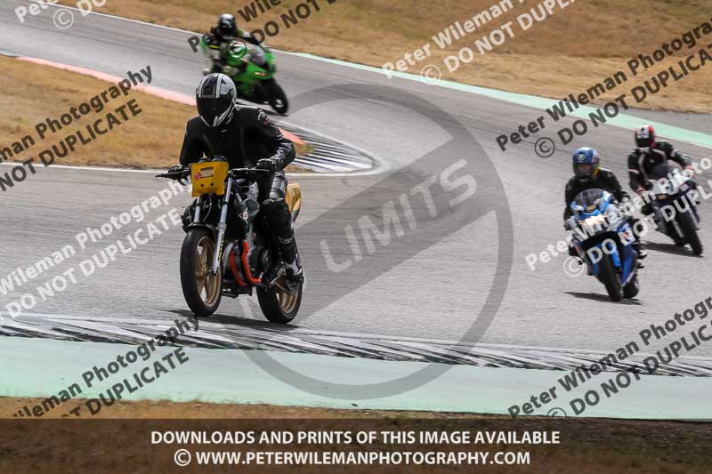 Rockingham no limits trackday;enduro digital images;event digital images;eventdigitalimages;no limits trackdays;peter wileman photography;racing digital images;rockingham raceway northamptonshire;rockingham trackday photographs;trackday digital images;trackday photos