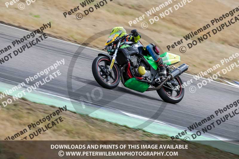 Rockingham no limits trackday;enduro digital images;event digital images;eventdigitalimages;no limits trackdays;peter wileman photography;racing digital images;rockingham raceway northamptonshire;rockingham trackday photographs;trackday digital images;trackday photos