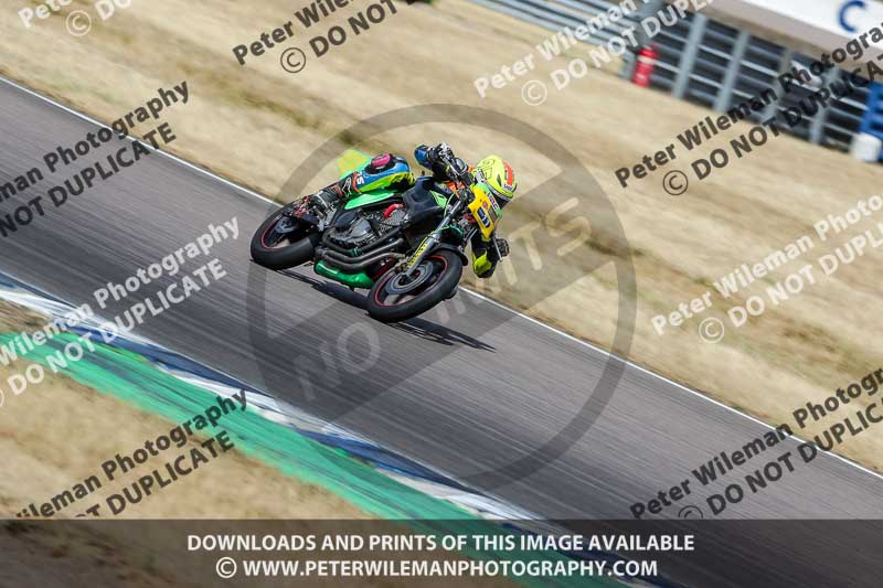 Rockingham no limits trackday;enduro digital images;event digital images;eventdigitalimages;no limits trackdays;peter wileman photography;racing digital images;rockingham raceway northamptonshire;rockingham trackday photographs;trackday digital images;trackday photos
