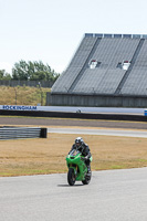 Rockingham-no-limits-trackday;enduro-digital-images;event-digital-images;eventdigitalimages;no-limits-trackdays;peter-wileman-photography;racing-digital-images;rockingham-raceway-northamptonshire;rockingham-trackday-photographs;trackday-digital-images;trackday-photos