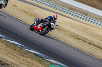 Rockingham-no-limits-trackday;enduro-digital-images;event-digital-images;eventdigitalimages;no-limits-trackdays;peter-wileman-photography;racing-digital-images;rockingham-raceway-northamptonshire;rockingham-trackday-photographs;trackday-digital-images;trackday-photos