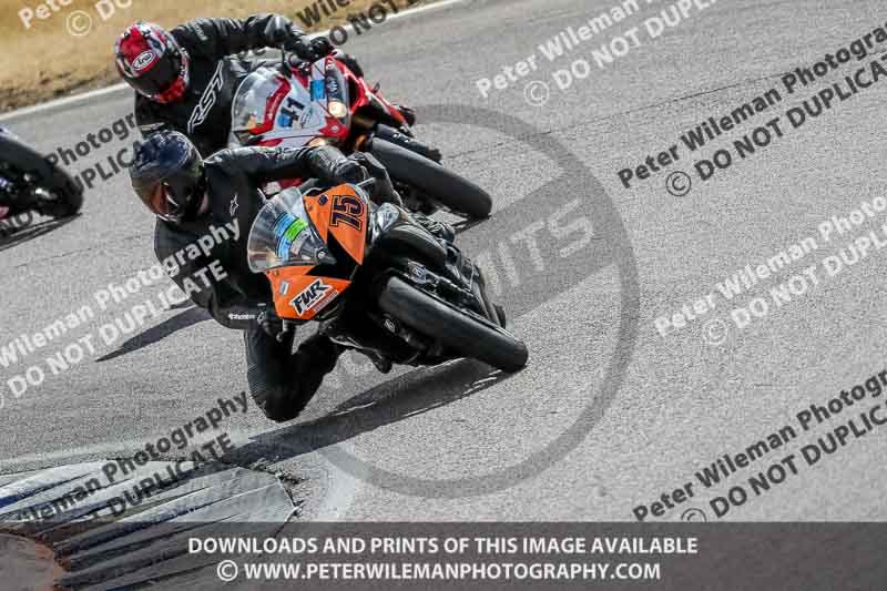 Rockingham no limits trackday;enduro digital images;event digital images;eventdigitalimages;no limits trackdays;peter wileman photography;racing digital images;rockingham raceway northamptonshire;rockingham trackday photographs;trackday digital images;trackday photos