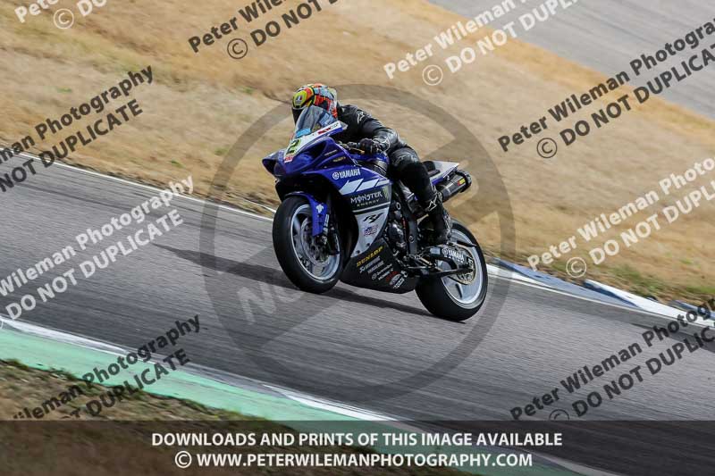 Rockingham no limits trackday;enduro digital images;event digital images;eventdigitalimages;no limits trackdays;peter wileman photography;racing digital images;rockingham raceway northamptonshire;rockingham trackday photographs;trackday digital images;trackday photos