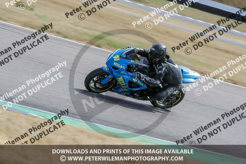 Rockingham no limits trackday;enduro digital images;event digital images;eventdigitalimages;no limits trackdays;peter wileman photography;racing digital images;rockingham raceway northamptonshire;rockingham trackday photographs;trackday digital images;trackday photos