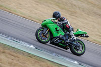 Rockingham-no-limits-trackday;enduro-digital-images;event-digital-images;eventdigitalimages;no-limits-trackdays;peter-wileman-photography;racing-digital-images;rockingham-raceway-northamptonshire;rockingham-trackday-photographs;trackday-digital-images;trackday-photos