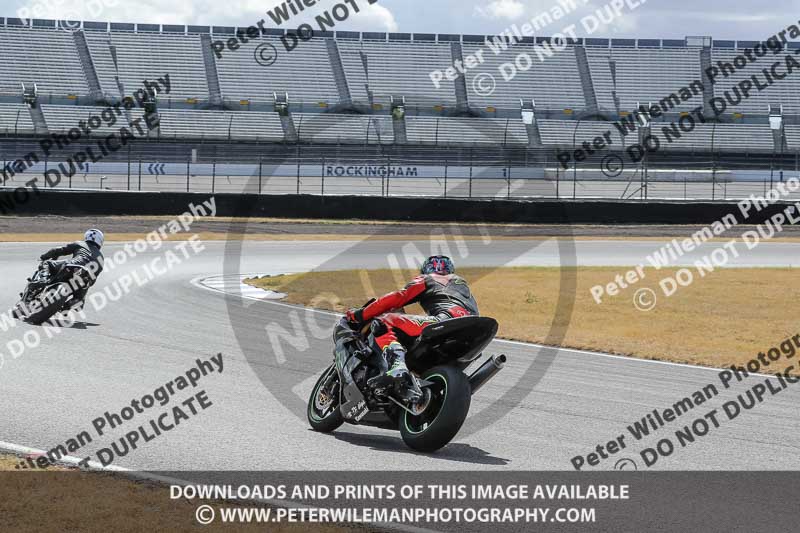 Rockingham no limits trackday;enduro digital images;event digital images;eventdigitalimages;no limits trackdays;peter wileman photography;racing digital images;rockingham raceway northamptonshire;rockingham trackday photographs;trackday digital images;trackday photos